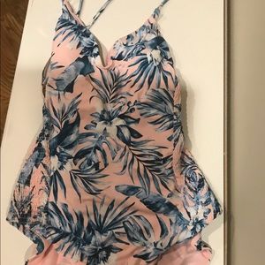 BAR III XL One Piece